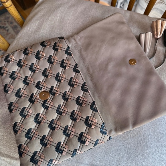 MARC JACOBS S/S 2009 Memphis Pouchette (Clutch/Accessory Case) Beige -  Rare/HTF - Picture 4 of 13